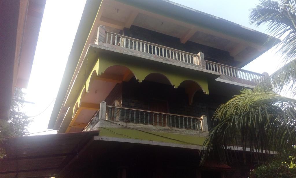 Radhabai Guest House 아람볼 외부 사진
