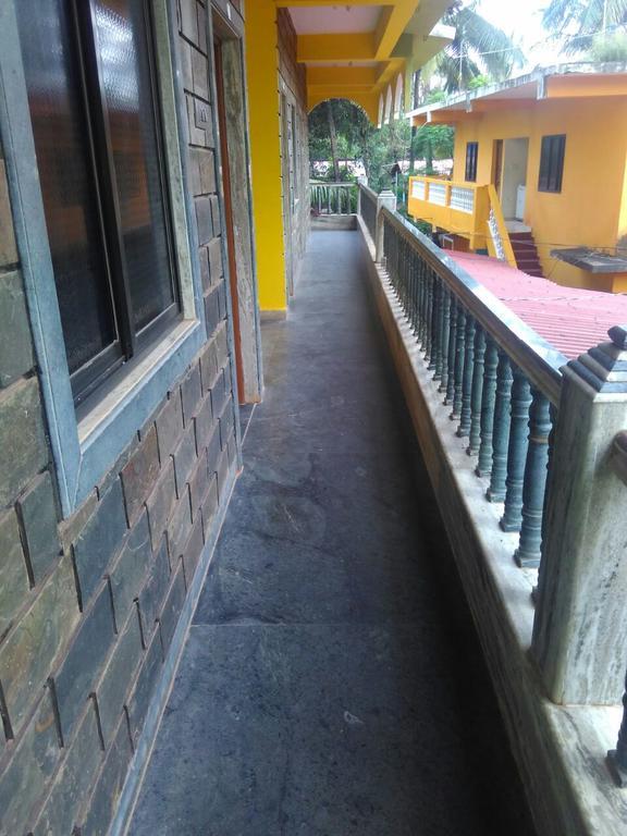 Radhabai Guest House 아람볼 외부 사진